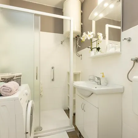 شقة Frane 2br Near Old Town زادار