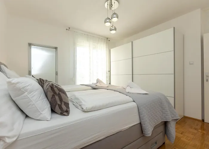 Frane 2br Aparment Near Old Town Zadar