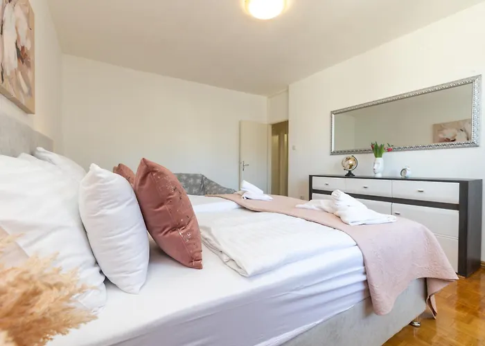 Frane 2br Aparment Near Old Town Zadar